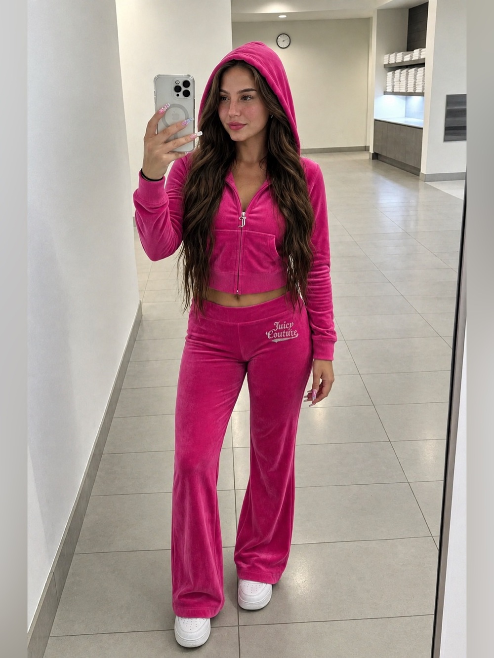 NWT Juicy Couture "Vixen Pink" Velour Rhinestone Tracksuit Set - Size M 🎀